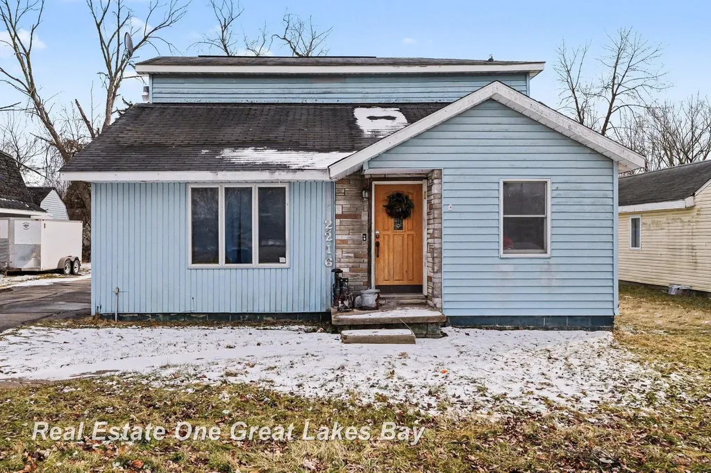 2216 Allison Street Buena Vista Charter Township MI 48601