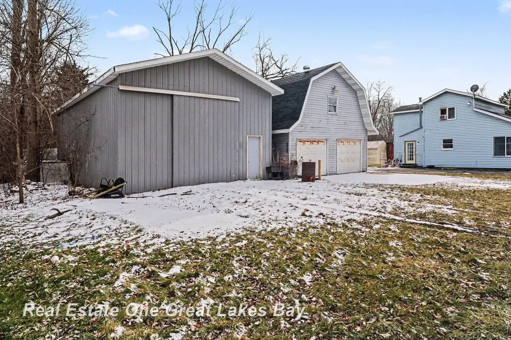 2216 Allison Street Buena Vista Charter Township MI 48601