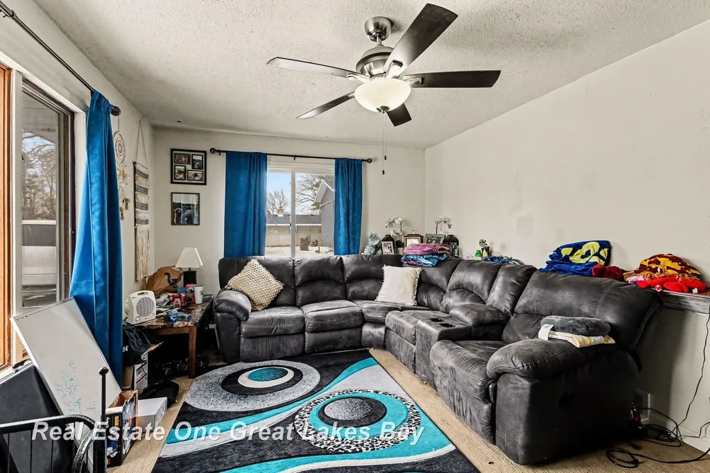 2216 Allison Street Buena Vista Charter Township MI 48601