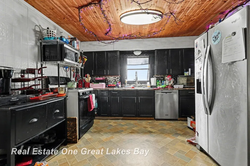 2216 Allison Street Buena Vista Charter Township MI 48601