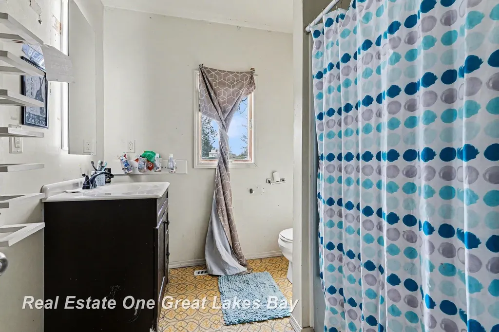 2216 Allison Street Buena Vista Charter Township MI 48601