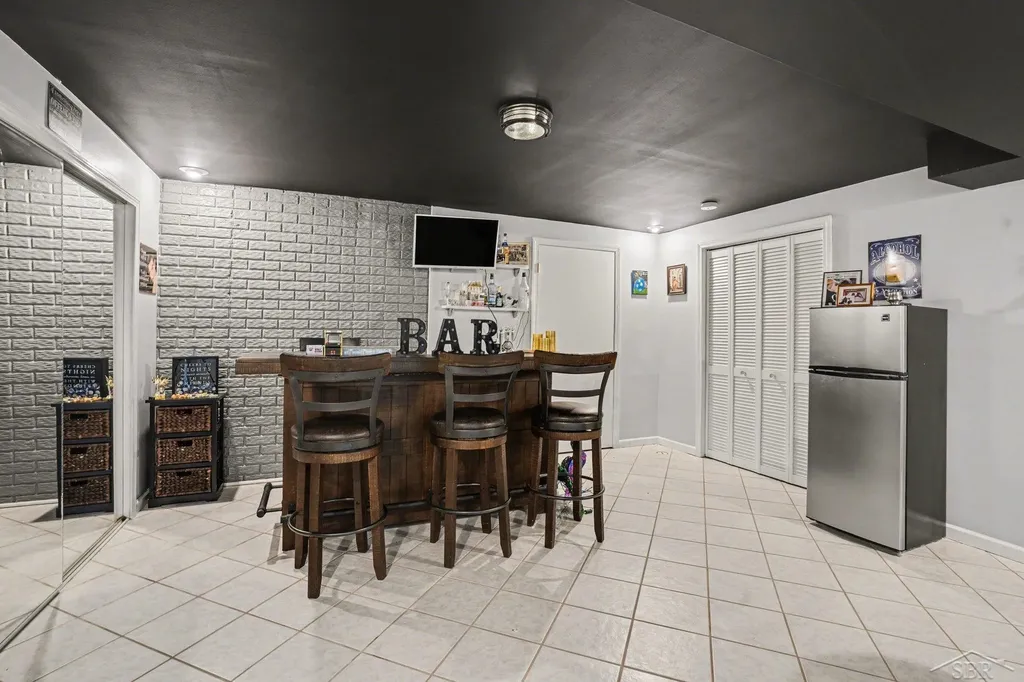 2977 Oaklawn Park Saginaw Charter Township MI 48603