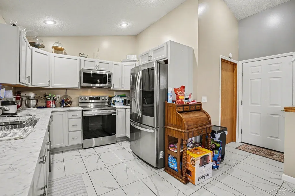 2977 Oaklawn Park Saginaw Charter Township MI 48603