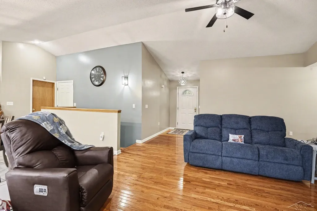 2977 Oaklawn Park Saginaw Charter Township MI 48603