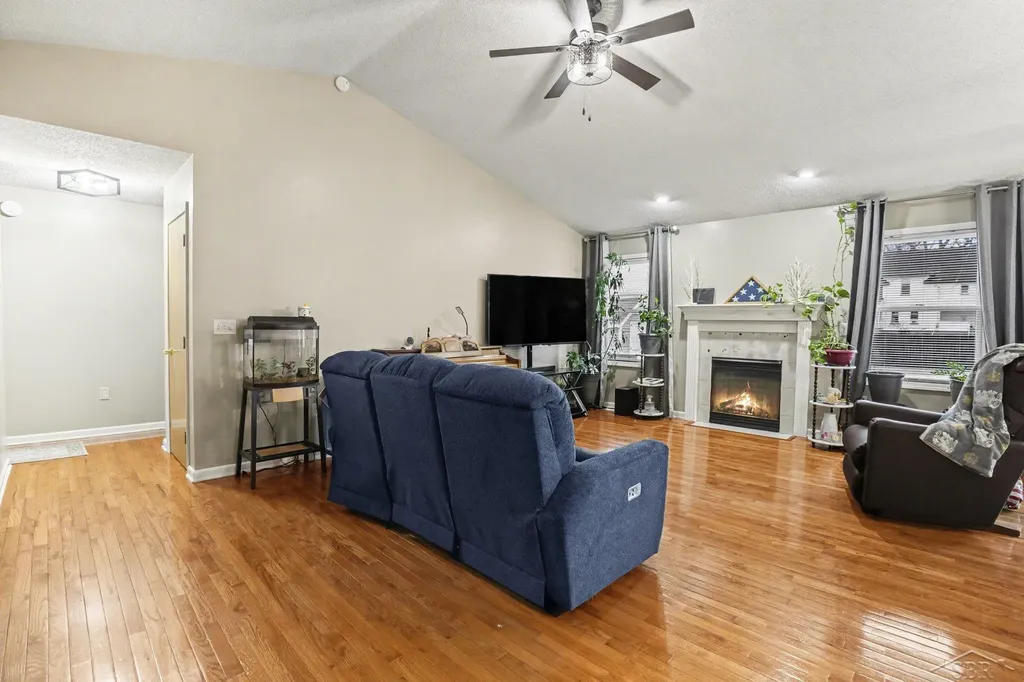2977 Oaklawn Park Saginaw Charter Township MI 48603