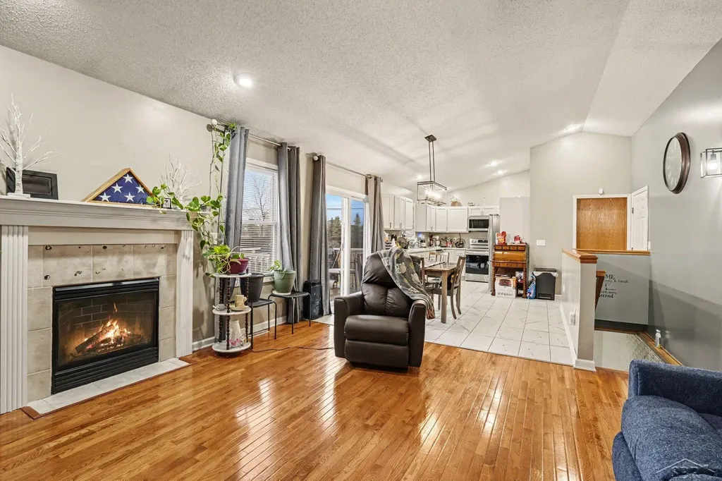 2977 Oaklawn Park Saginaw Charter Township MI 48603