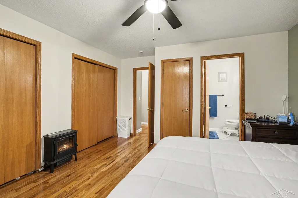 2977 Oaklawn Park Saginaw Charter Township MI 48603