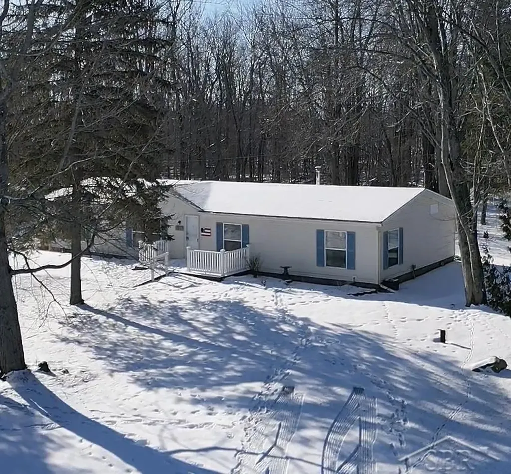 7247 Timber Trail Rubicon Township MI 48468