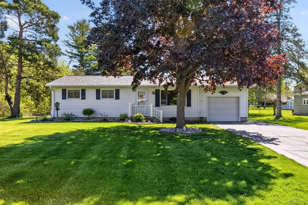 1323 Joseph Street Saginaw Charter Township MI 48638