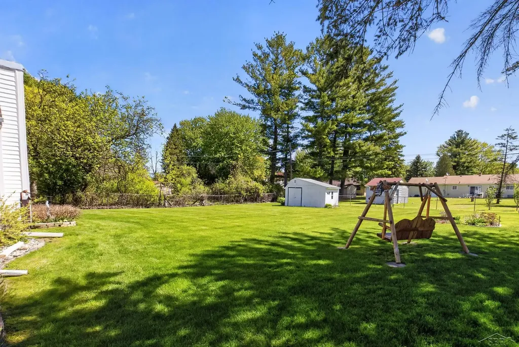 1323 Joseph Street Saginaw Charter Township MI 48638