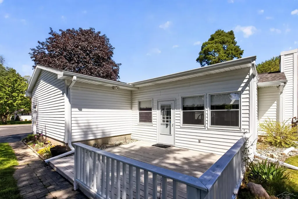 1323 Joseph Street Saginaw Charter Township MI 48638