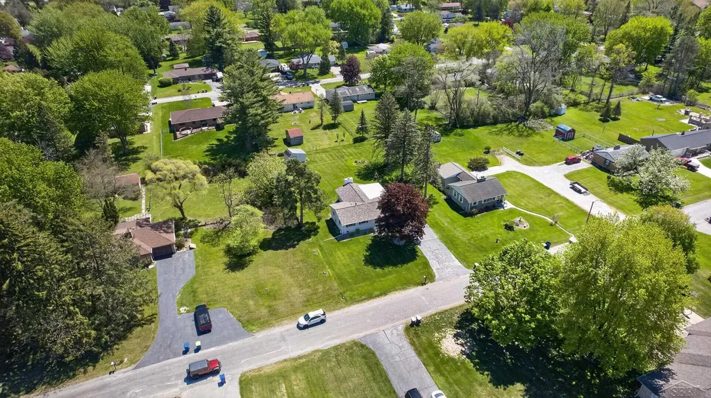 1323 Joseph Street Saginaw Charter Township MI 48638