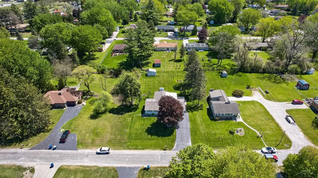 1323 Joseph Street Saginaw Charter Township MI 48638