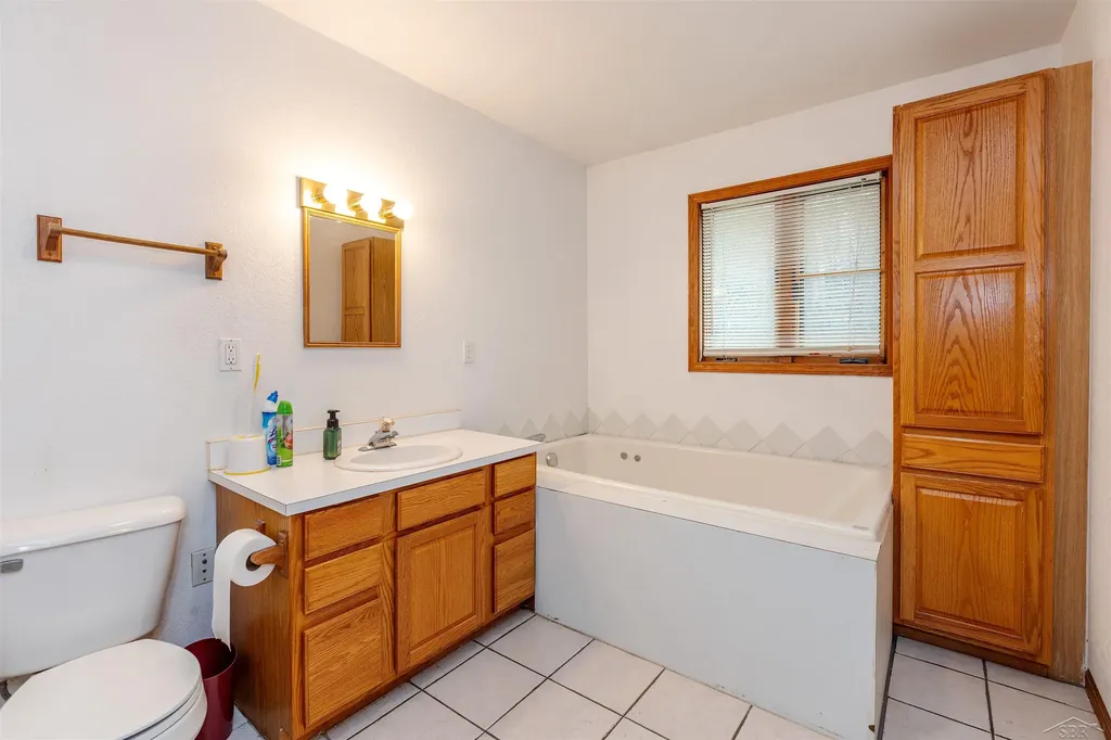 2043/2047 N Neiner Road Jerome Township MI 48657