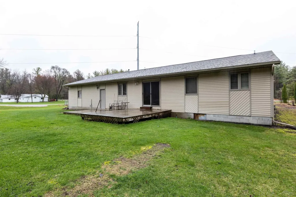 2043/2047 N Neiner Road Jerome Township MI 48657