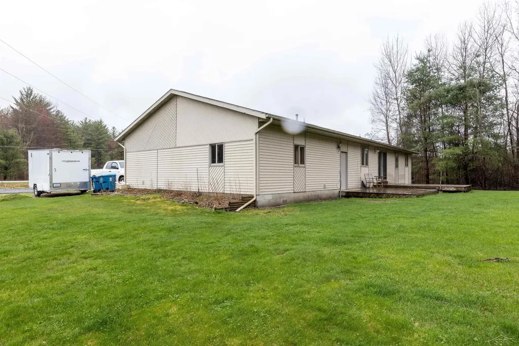 2043/2047 N Neiner Road Jerome Township MI 48657