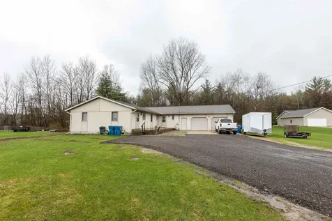 2043/2047 N Neiner Road Jerome Township MI 48657