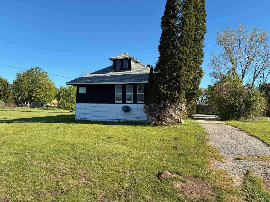 22932 Gratiot Road Jonesfield Township MI 48637
