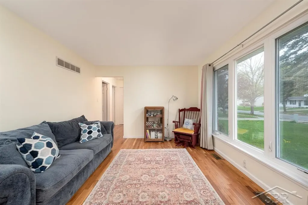 1310 Corrinne Street Midland City MI 48642