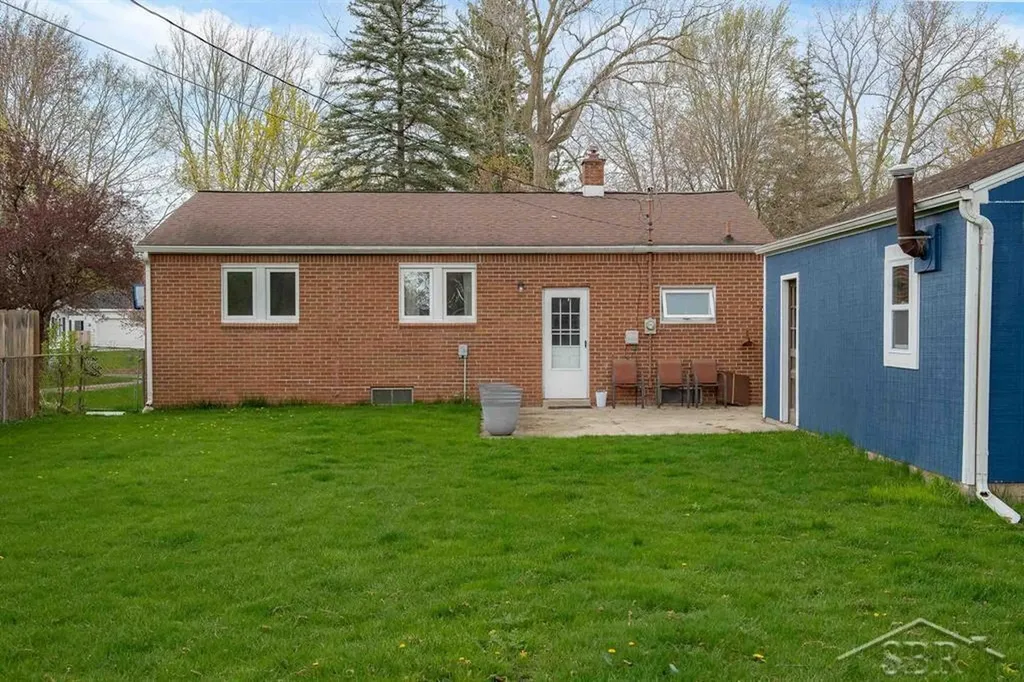 1310 Corrinne Street Midland City MI 48642