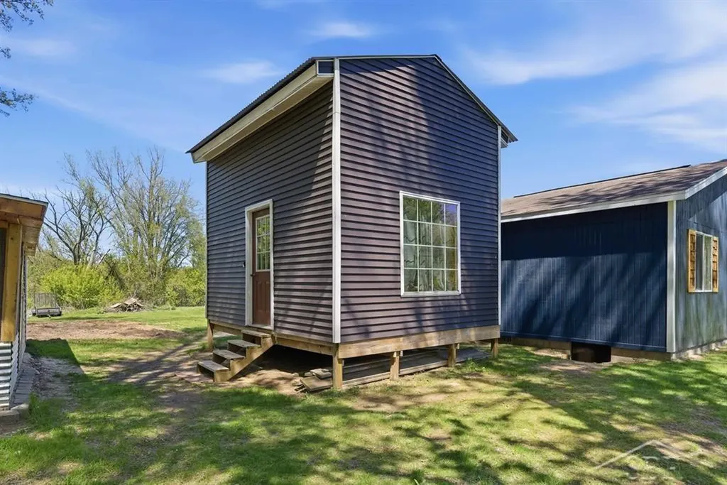 626 E Forestlawn Drive Homer Township MI 48640