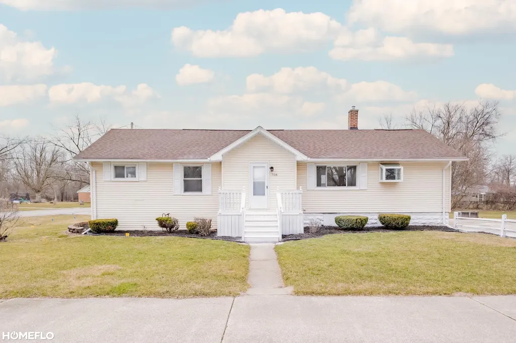708 Sherman Road Carrollton Township MI 48604