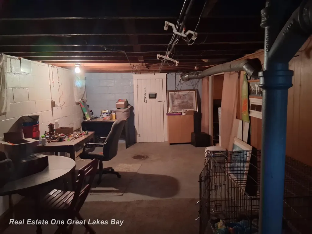 2329 Blake Street Saginaw City MI 48602