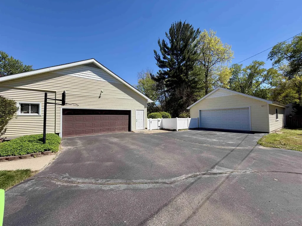 3280 Dixie Court Bridgeport Charter Township MI 48601