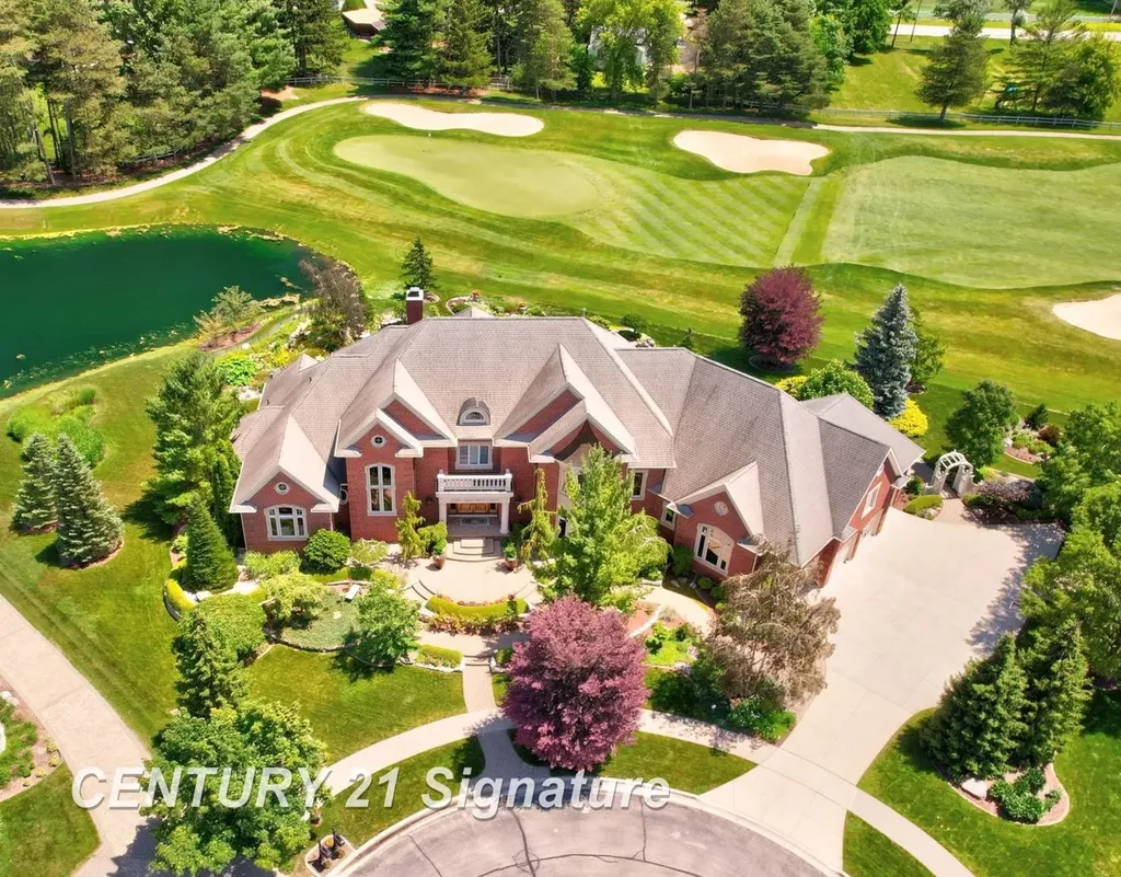8 Appleshire Court Thomas Township MI 48623