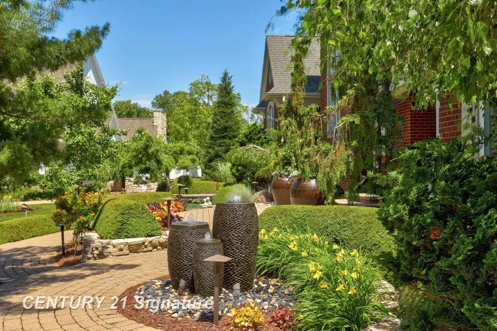 8 Appleshire Court Thomas Township MI 48623