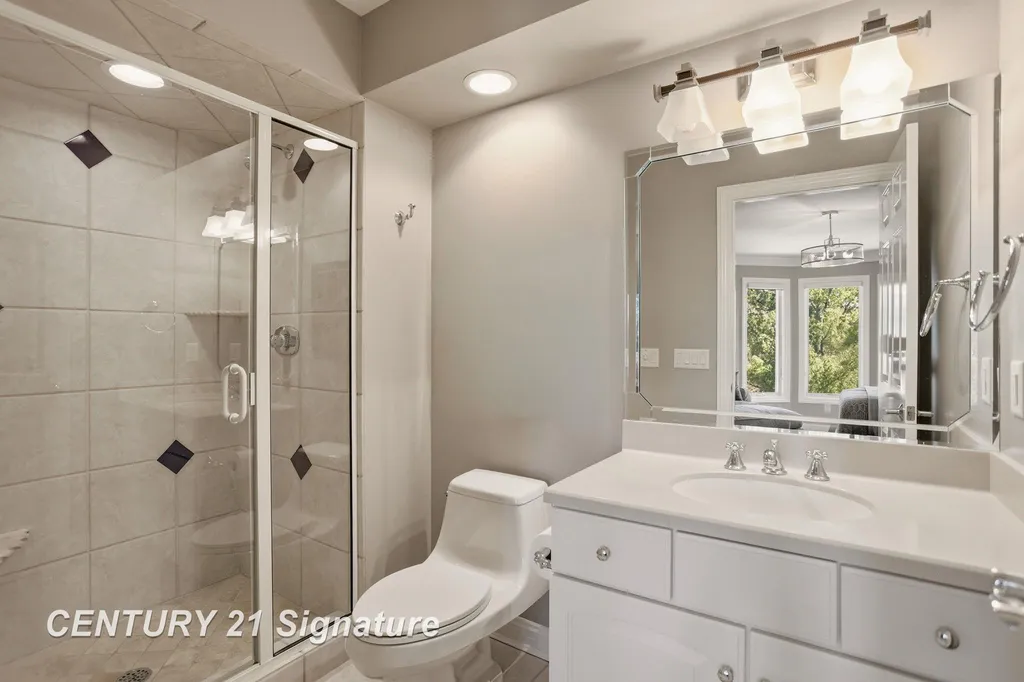 8 Appleshire Court Thomas Township MI 48623