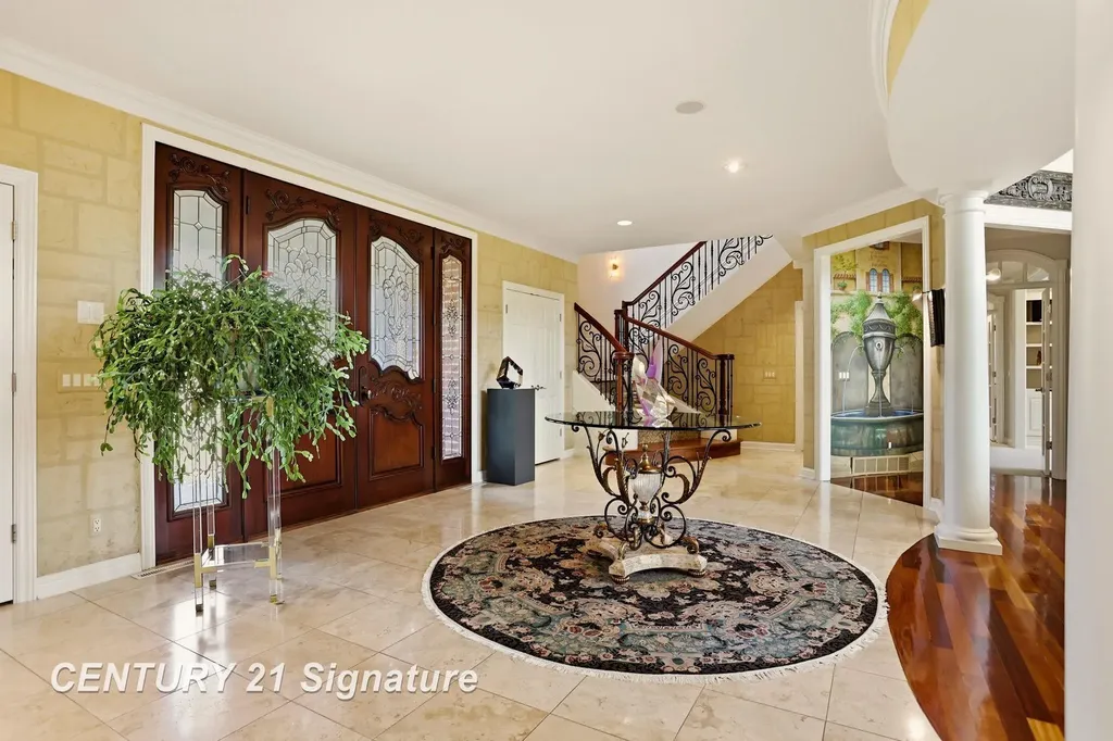 8 Appleshire Court Thomas Township MI 48623