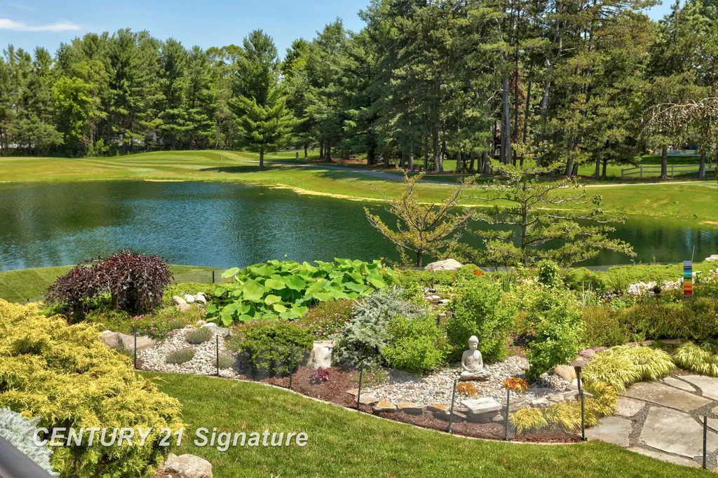 8 Appleshire Court Thomas Township MI 48623