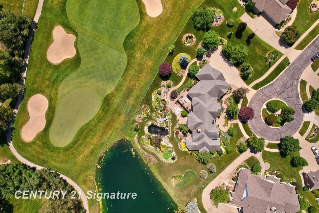 8 Appleshire Court Thomas Township MI 48623