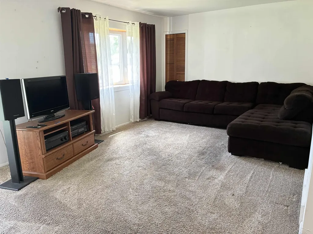 7178 London Drive Thomas Township MI 48609