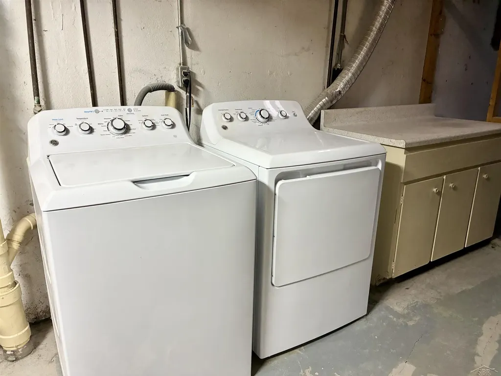 7178 London Drive Thomas Township MI 48609