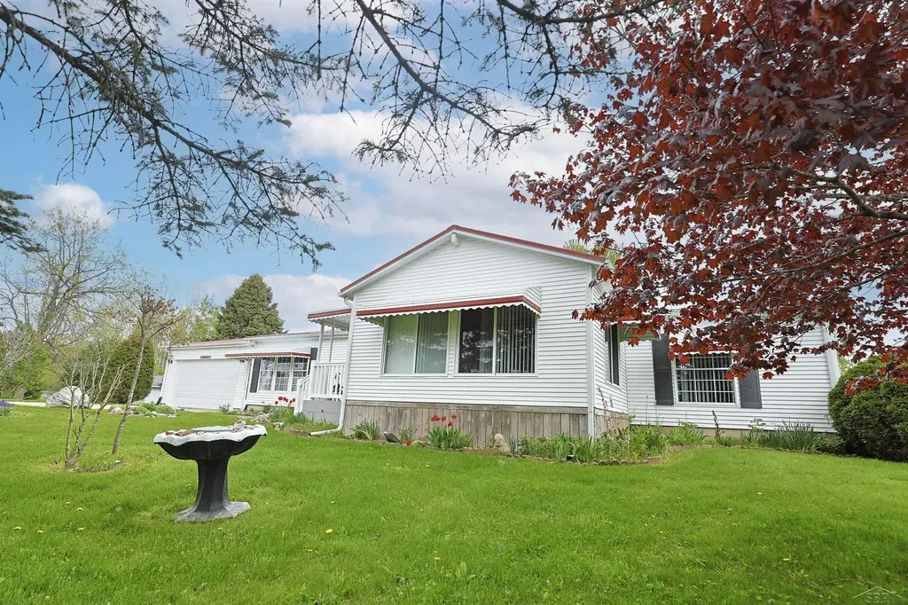 13301 Elms Road Birch Run Township MI 48415