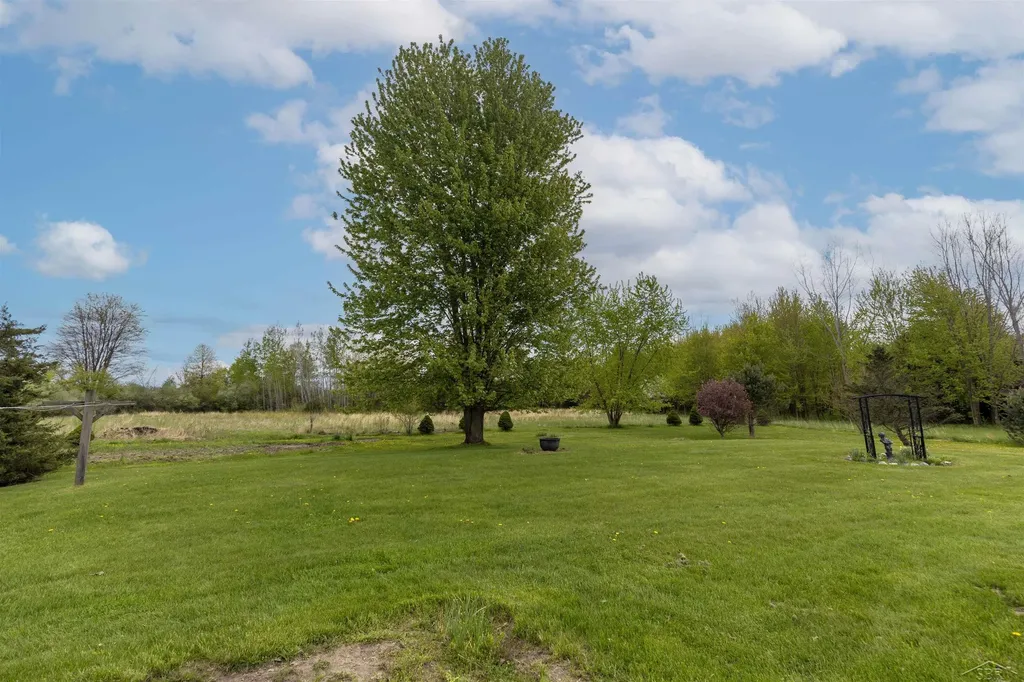 13301 Elms Road Birch Run Township MI 48415