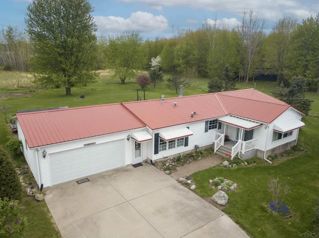 13301 Elms Road Birch Run Township MI 48415
