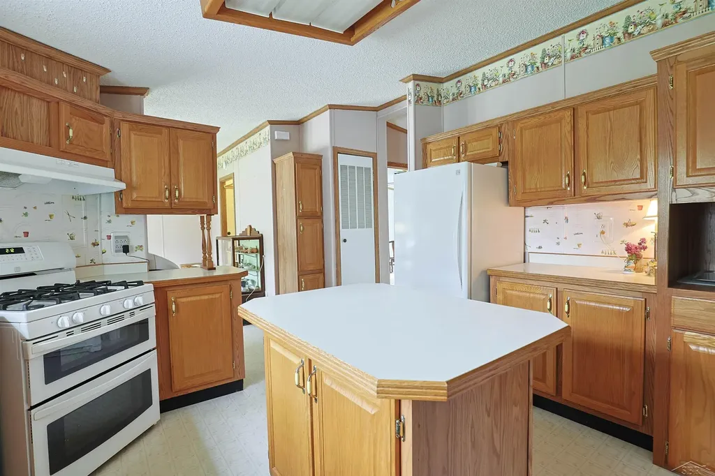 13301 Elms Road Birch Run Township MI 48415