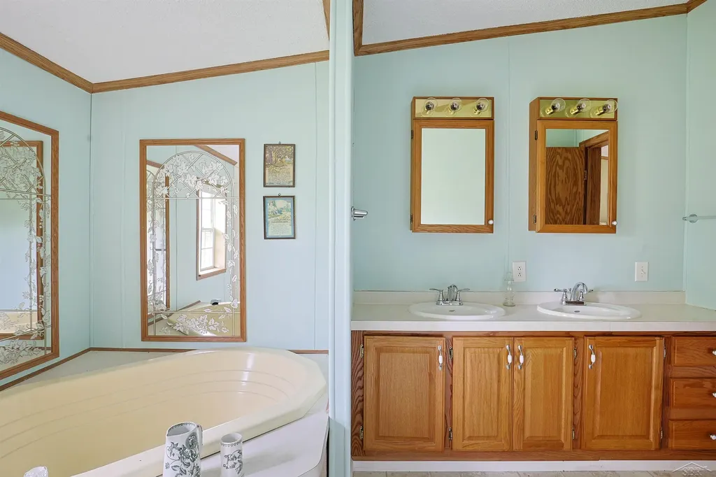 13301 Elms Road Birch Run Township MI 48415