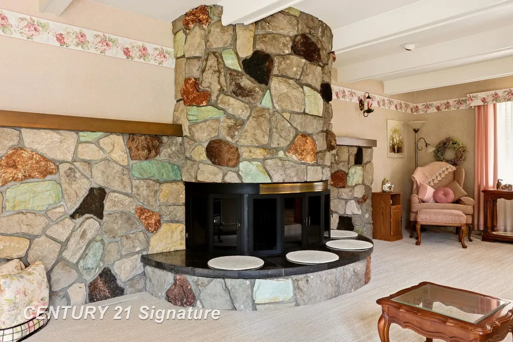 2961 Johns Drive Saginaw Charter Township MI 48603