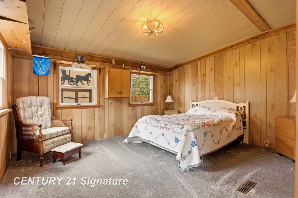 2961 Johns Drive Saginaw Charter Township MI 48603