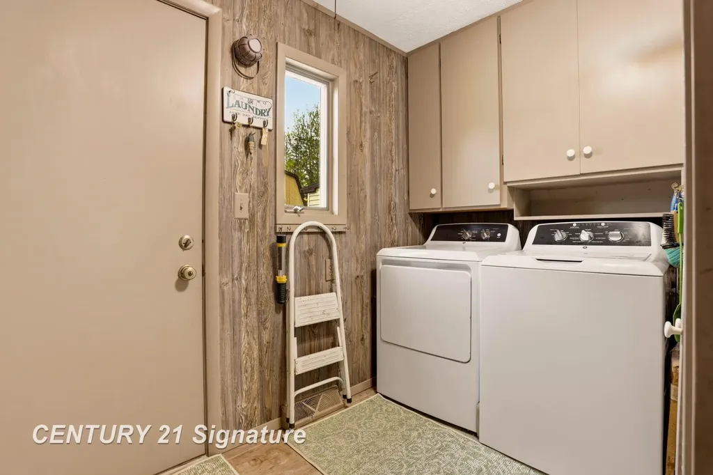 2961 Johns Drive Saginaw Charter Township MI 48603