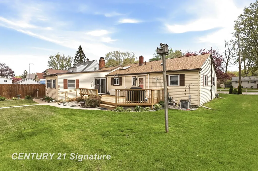2961 Johns Drive Saginaw Charter Township MI 48603