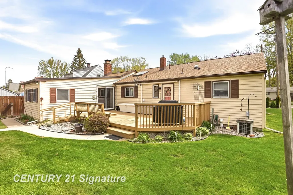2961 Johns Drive Saginaw Charter Township MI 48603