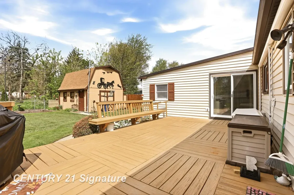 2961 Johns Drive Saginaw Charter Township MI 48603