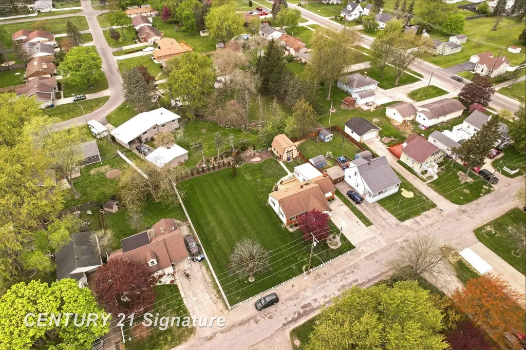 2961 Johns Drive Saginaw Charter Township MI 48603