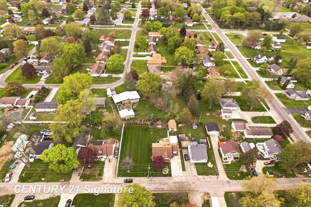 2961 Johns Drive Saginaw Charter Township MI 48603