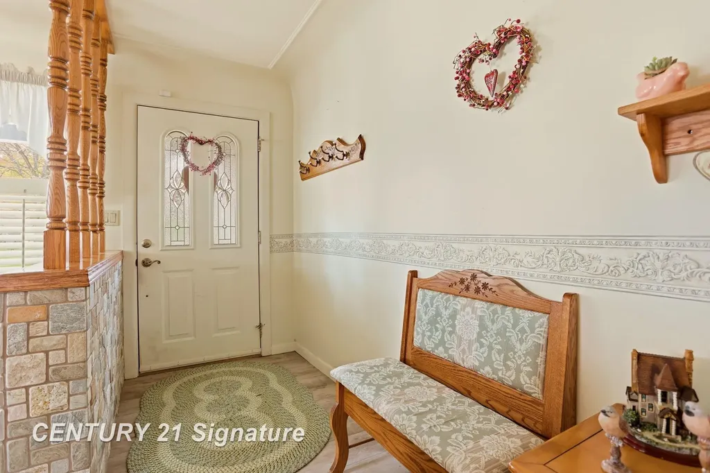 2961 Johns Drive Saginaw Charter Township MI 48603
